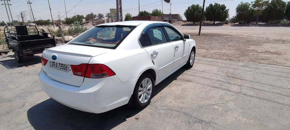 السلام عليكم كيا اوبتيما2010 خليجيه السياره  بيها قطعه واحده صبغ الباقي كفاله سياره جديده مع الكلمه مكينه 2000 دوش ما  مفتوحه كير تبريد تدفئه تخم تاير حداديه كهربائيات دواخل كفاله عامه سياره باسمي رقم دهوك نكليسي سنويه لل 28 مكان السياره الديوانيه قضاء الحمزه شرقي  استفسار على الرقم*********** السعر 127 بيها مجال
