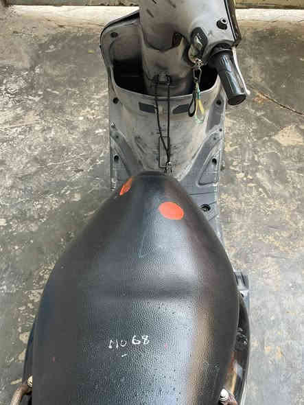 سلام عليكم دراجه ماكس منغولي كفاله اي نقص مابيه محرك بلادي كفرات بلاديه ختم واحد ويه المكينه كهربائيات كله شغاله لايت عالي نصالي اشاير تايرات جدد بنجر ما بيهن 
دبلاته بلاديه قفل ستيرن قفل جنطه كامله 
مكاني بغداد الدولعي 
اتصال فقط 
***********
