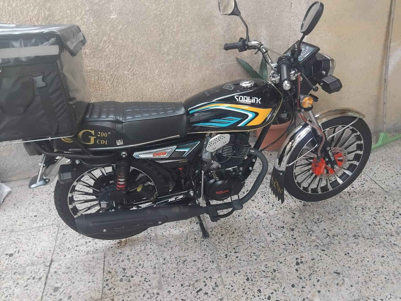 دراجه سونيك مديل 25 مكينه200c ضاغطه وزنجيل دراجه جديده وكامله من كل النواحي.
الرقم: ***********
مكان: بغداد الشعب.
السعر :850 وبيهه مجال ‭
(الصندوك مو للبيع
