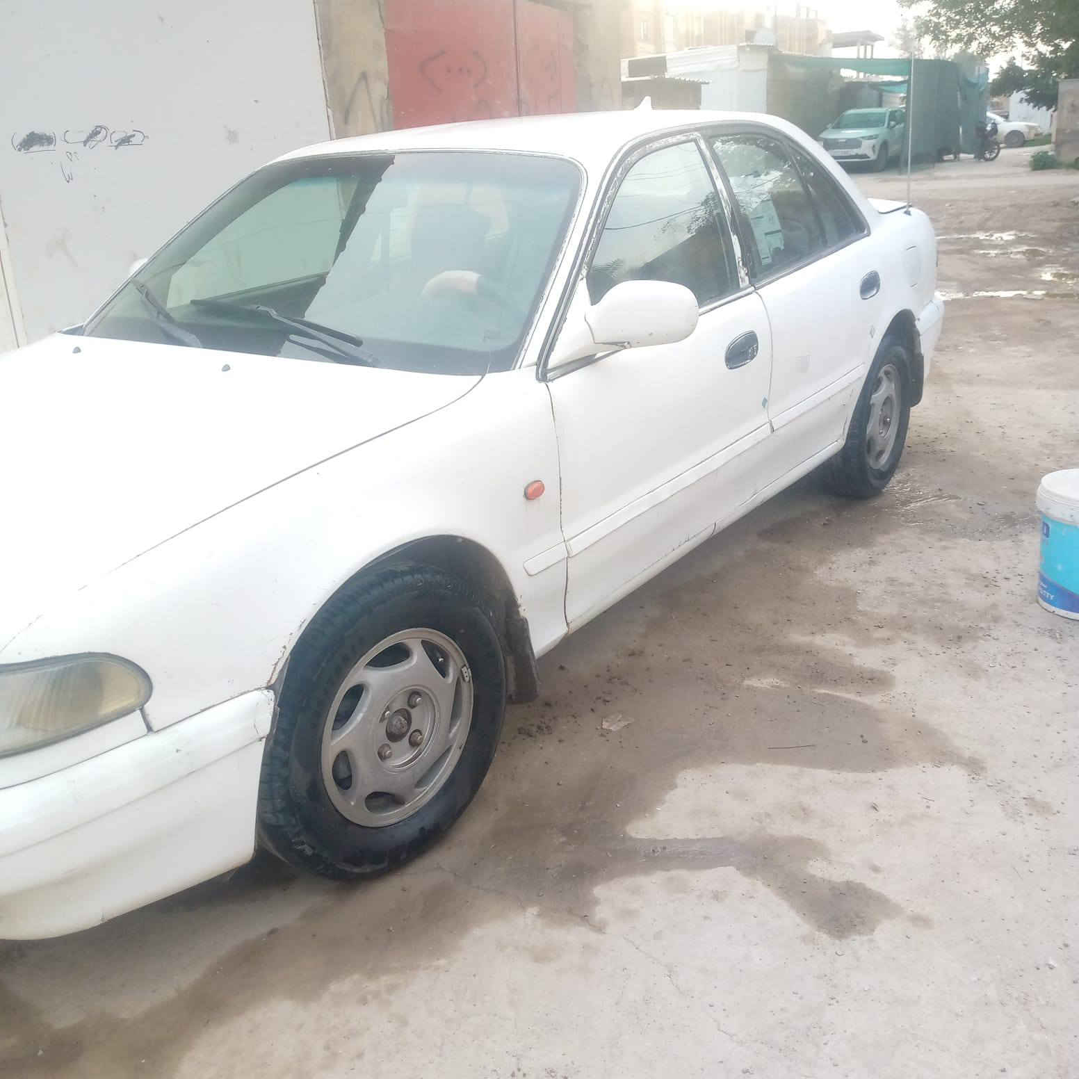 السلام عليكم
سوناتا تو ١٩٩٣ 
كير اوتو جديد
محرك جديد حاوية
رقم بغداد مشروع وطني (باسمنة) 
سنوية ماساقطة
تخم تايرات وصدر جديد
تبريد شغال ثلج
السعر ٤٠ وبيها شوية مجال
مكاني ديالى بعقوبة 
للاستفسار الاتصال ***********
