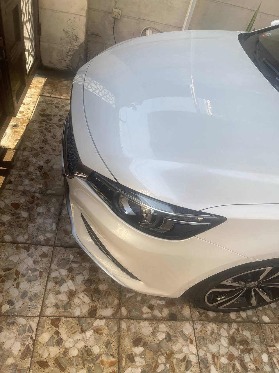 للبيع MG6 موديل 2021 تروفي فول مواصفات . بيها قطعتين صبغ البيبان بس الباقي مكفول حته الدعاميات
رقم  أربيل  
ماشيه 47 الف 
داخل جلد احمر 
سلايد روف 
تشغيل بصمه + بصمه أبواب 
ترحيب عند الفتح  
يدات نيكل 
كشن السايق كهرباء 
دبل سويج بصمه 
شاشه ابل كار بلي 
اوتوا ستوب 
هاند بريك بصمه 
وضعيات قياده سبورت ونورمال 
كل الجام اوتوا 
شفتات بالستيرن 
تبريد منفصل + تبريد خلفي + ثلاجه 
فول تحكم ستيرن
لايت زنون 
لد امامي + لد خلفي 
مري شفط 
ويل 18 
دسكات امامي وخلفي 
كامره دواره + حساس خلفي 
دبل كزوز 
العنوان بغداد البلديات  
السعر ١١٥ وبيها مجال بسيط 
***********
