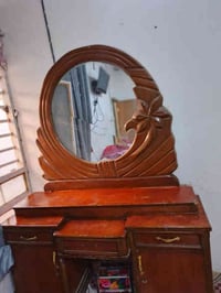 غرفة اخشاب للبيع الشراي يدخل خاص او يتصل 07834161972