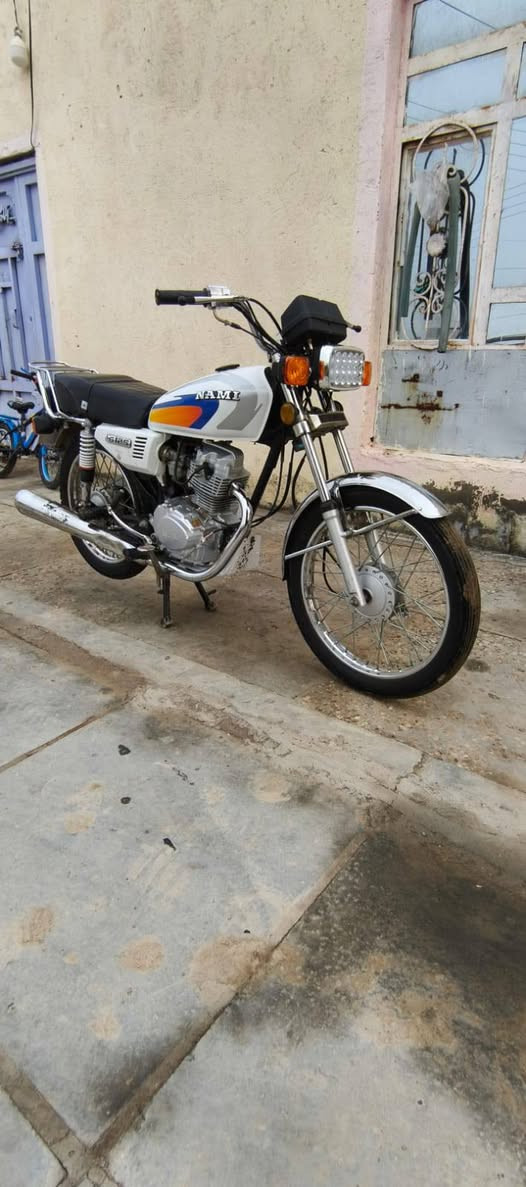 سلام عليكم دراجه للبيع فول مواصفات وراق اصولي موديل 23دراجه احله من صوره مكان شطره سعر 900شراي تصل ‏‪***********‬‏
