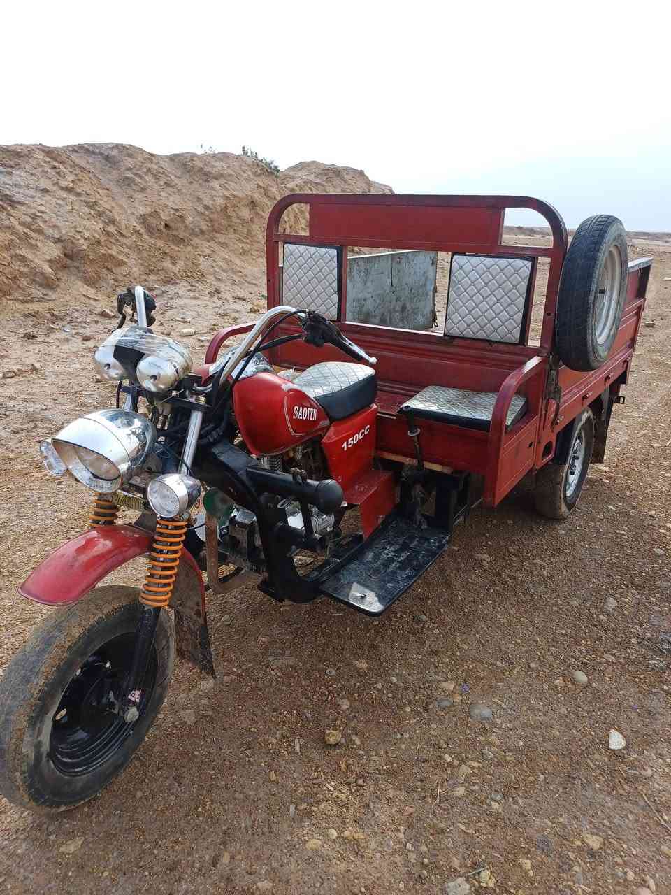 صلطان للبيع مديل ١٨ مكينه جديده شاصي مكفول مال بيت سعره مليونين والشراي بخدمته يتصل على هذا الرقم ***********
