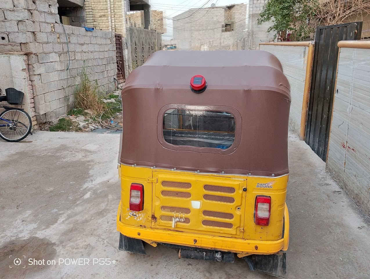 السلام عليكم تكتك موديل ٢٠١٨ رقم وسنويه رقم هاتف *********** العنوان جزيره بغداد السياحيه كميره
