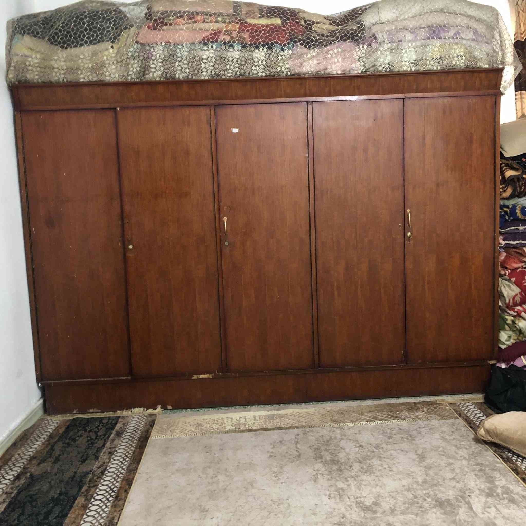 كنتور للبيع
ب150 وبي مجال 

عنوان بغداد مدينة الصدر سوق الكياره 

***********
