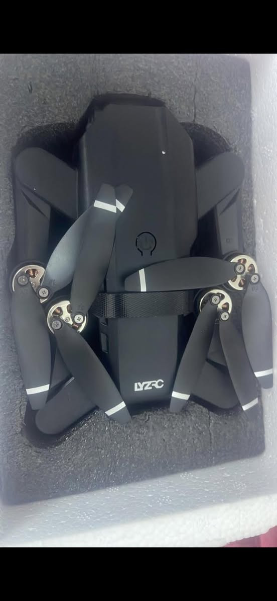 درون بلشلس L900مع التوصيل ٤٠الف


**إذا كنت صاحب هذا الإعلان وتريد حذفه لأي سبب، رجاءا أرسل رسالة إلى الدعم الفني**