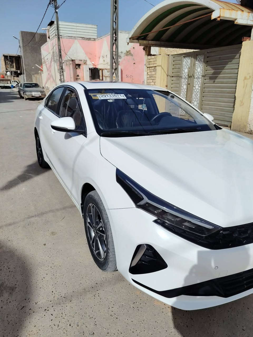 K3 اربيل ماشيه ٢٣ الف كيلو كفاله عامة فول مواصفات السعر ١٤١ مع المجال موجوده بالديوانية ***********
