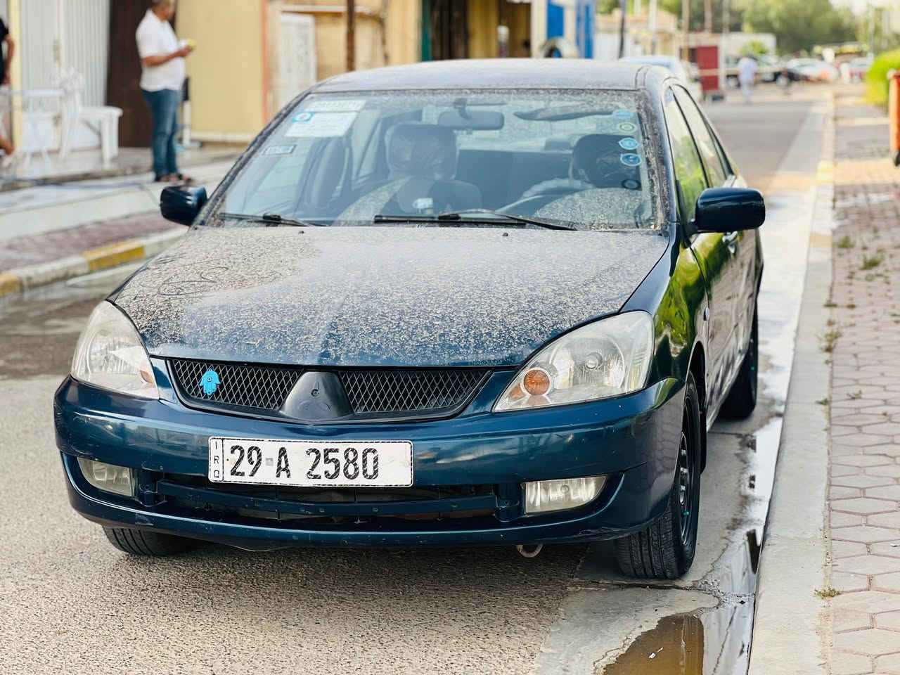 سلام عليكم
لانسر ٢٠٠٧ 
رقم انكليزي بسمي سنوية لل ٣١  تحويل مباشر 
كير اوتماتيك ميكنة ١٦٠٠ قبق اسود 
مصبوغة عام  او حالين بيهة ضربة جاملغ خلفي ما مصلحة 
تخم تاير جديد  ادامة كاملة عل سيارة نوزلات وبلكات ومجاول وقاعدة فيتم او فيتم الحسام كله جديد  السعر ٥٠ وبيهة مجال  مكاني بغداد المدائن  ***********
