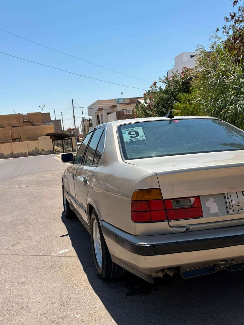 للبيع BMW 525 i 1990
مستعجل على بيع بسبب ظرف الي تفيدة يدخلي واتساب ***********

سيارة جاهزة ترايك وين متريد 525 اصل مفتوح سنويتها لل29 رقم انبار مشروع وطني هزتها ساقطة مكاني بغداد الغزالية

عليها منضومة بريك جاهزة 

بور ستيرن جديد 

صوندات بانزين كامل جديدة 

بيها نقوصات تترتب 

والداخل عليه دوشمة جديدة البطاين مالتها شوي تعبانة  

 تبريدها جاهز بس على طكة 3 

مي راديتر اخضر 

حماوتها نص ثابت 

 مصبوغة عام مابيها خياس 

السعر 40 وبي مجال بسيط حك جية

اني متواجد بس صبح تجي تكلب تشوف كدامك
