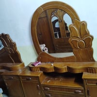 كنتور طابقين سته ابواب وجربايه نفرين ميز تواليت وكومدي كاونتر معلق فقط...