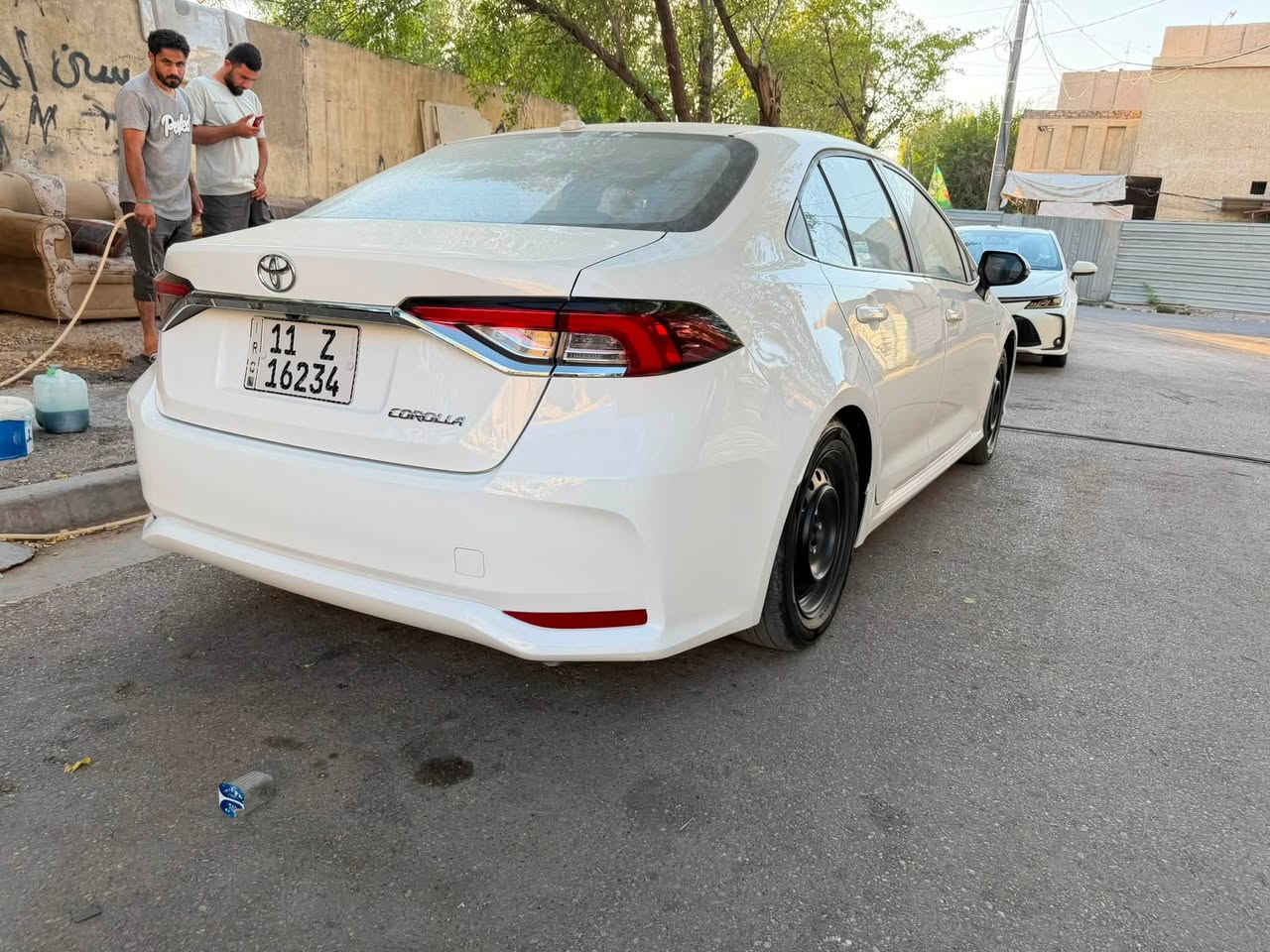 السلام عليكم كورلا موديل ٢٠٢٥ سياره كفاله عامه وبيها بس هاي الطخه موضحه بالصوره سياره دوشمه عام تخم تاير كشن كهربائي ام الاريل سياره كامله للاخير اي نقص مابيها ماشيه 30 السعر ١٥٣ وبيها مجال

***********
