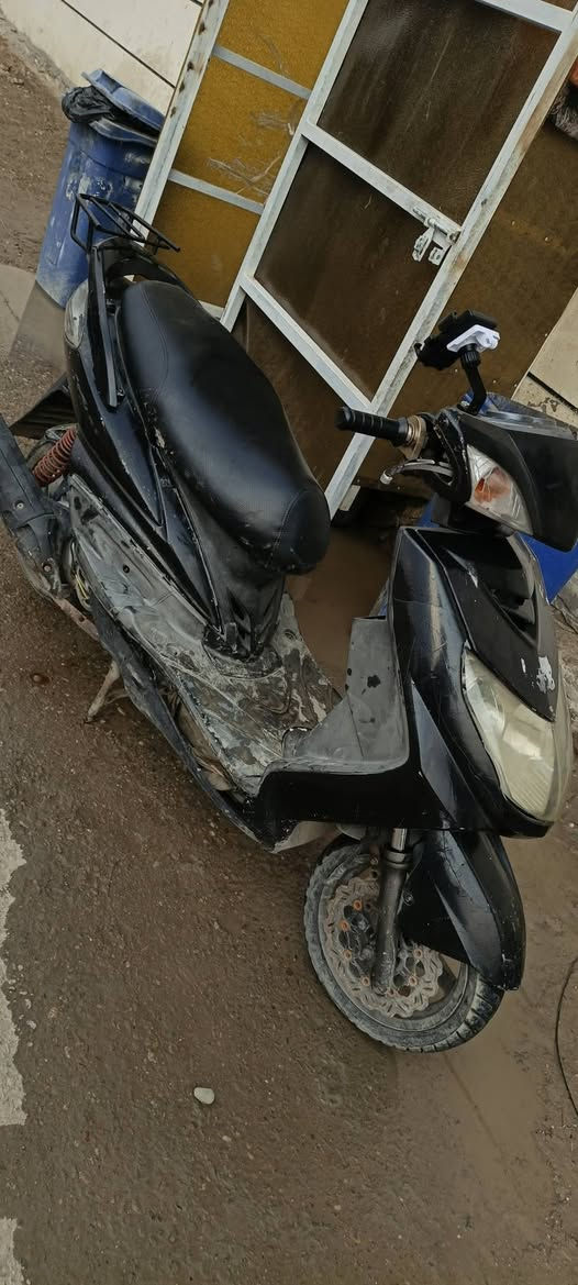 سلام عليكم دراجه سكنز اللبيع الدراجه جانت تشتغل وطفت من وحدها كهربائياته كل شغاله هندر سلف نضيفه ما بيها اي خلل بس طفت من وحدها مكاني الدوره مهديه الثانيه سعر 350
وبيها مجال *********** هاذه رقم
