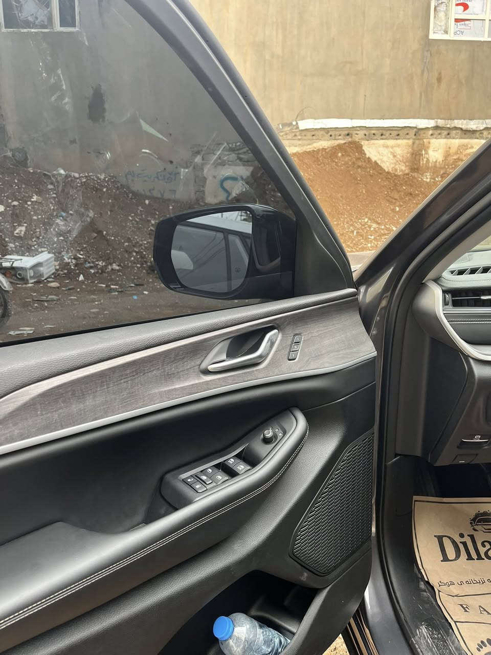 السلام عليكم
جيب كراند شيروكي 2023 L لمتدد 

حادث:رقم شاصي مرفق بيه نص الباب صبغ فقط سونار موجود بدون ايرباك بدون تبديل بجم امامي خلفي كبس

ماشيه:25

مواصفات:

رادار امامي 

لايت زنون

نقاط عمياء

بصمه أبواب

تشغيل عن بعد

جلد

كراسي كهرباء+تدفئه

ستيرن تدفئه

كشناتvip

كشنات خلفيه تدفئه

بنوراما

وباقي المواصفات معروفه 

……………………………………….

السياره رقم اربيل صارله شهر من رقمت باسمي

مكان السياره:بابل 

السعر:338$وبيه مجال 

بيع فقط…..


**إذا كنت صاحب هذا الإعلان وتريد حذفه لأي سبب، رجاءا أرسل رسالة إلى الدعم الفني**