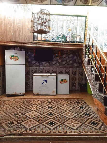 بيت للبيع طابو صرف على المبادره الموقع حي العسكري الترابي مقابل الطاقه الجديده  المساحه ٢٠٠ متر يحتوي على طابقين الطابق الاول ساحه خارجيه و صحيات  وستقبال وصالتين يحتوي على ٢ غرف ومطبخ حار + بارد   الطابق الثاني يحتوي على ٢ غرف و صاله وساحه   الرقم للاستفسار ***********
