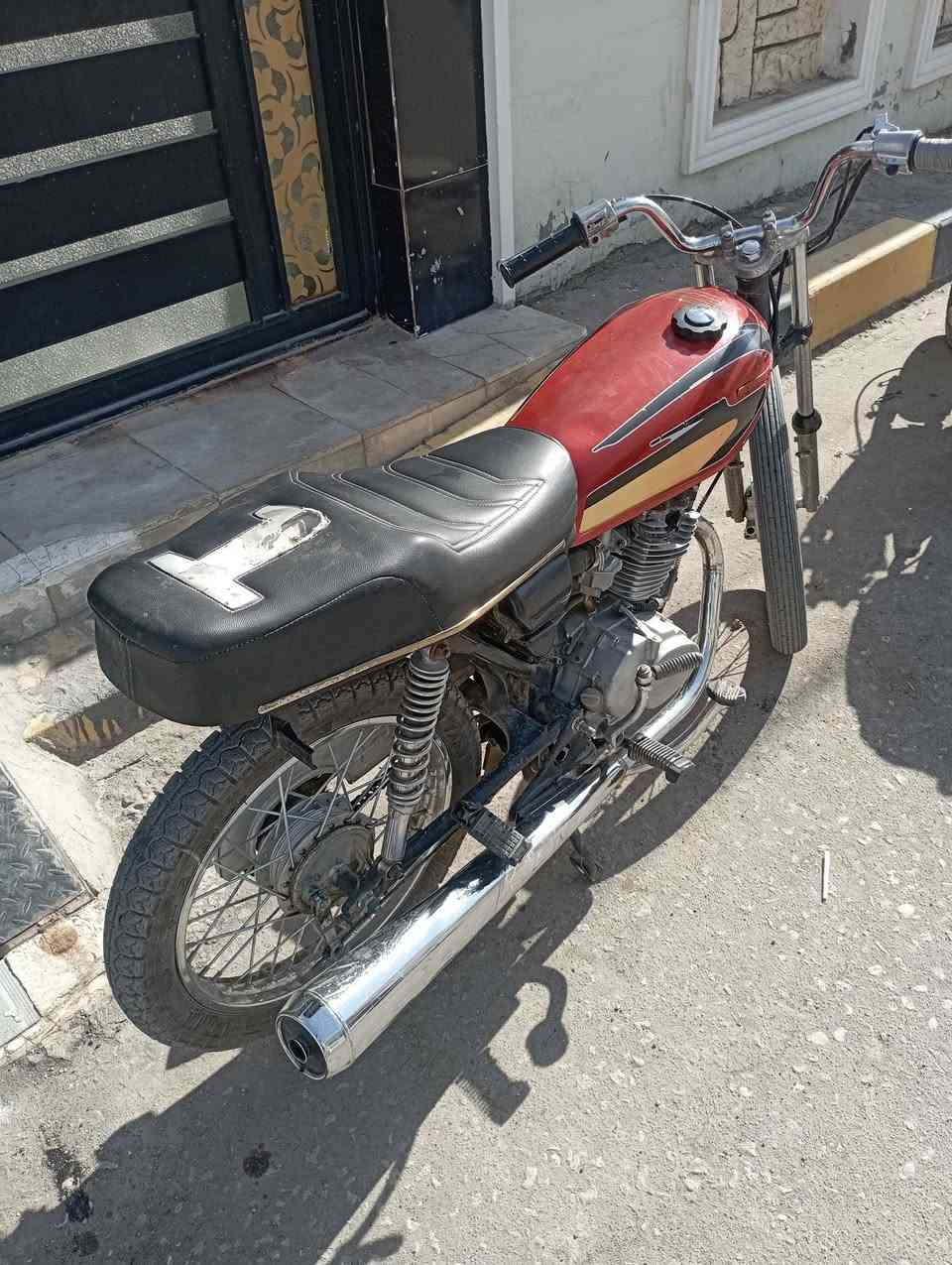 سلام عليكم دراجه للبيع كلك
نضيف سعره 300وبيه.مجال.
مكان نجف ***********
