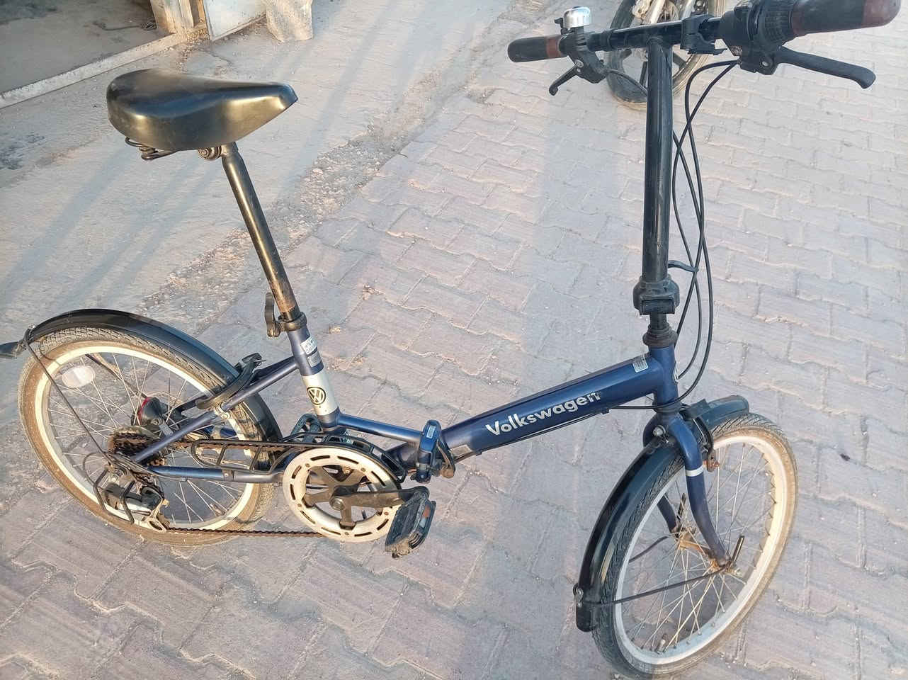 بايسكلات باله للبيع
مكانهن قرب جامع الهجرة
***********
