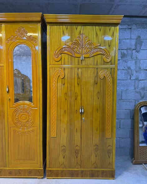 السعر مليون و ٨٥٠ الشد و التوصيل مجاناً إلى جميع محافظات العراق 

السلام عليكم 

معرض الاسطوره للأثاث المنزلي و غرف النوم 

موديل الشمس جاهز للحجز 

ضمن موديلات الدرجه الاقتصاديه و ضمن موديلات الصاج 

غرفه ٦ أبواب طابقين ملحق 

طول الكنتور ٣٣٠ س

طول الزاوية ١١٠ س

الارتفاع ٢٥٠ س

الوجه صاج طبيعي ٤ ملم 

الداخل معاكس ماليزي ٣ ملم 

القاعده بلوك ١٦ ملم 

الضهر جرجوبه شد براغي 

جميع النقوش تم دي إف 

الصوميه خشب لوح ٦ ارجل 

معرض الاسطوره للأثاث المنزلي و غرف النوم 

العنوان واسط قضاء العزيزيه قرب بلدية العزيزيه

للتواصل معنا عبر الفيس بوك أو عبره الأرقام التاليه 

***********

***********
