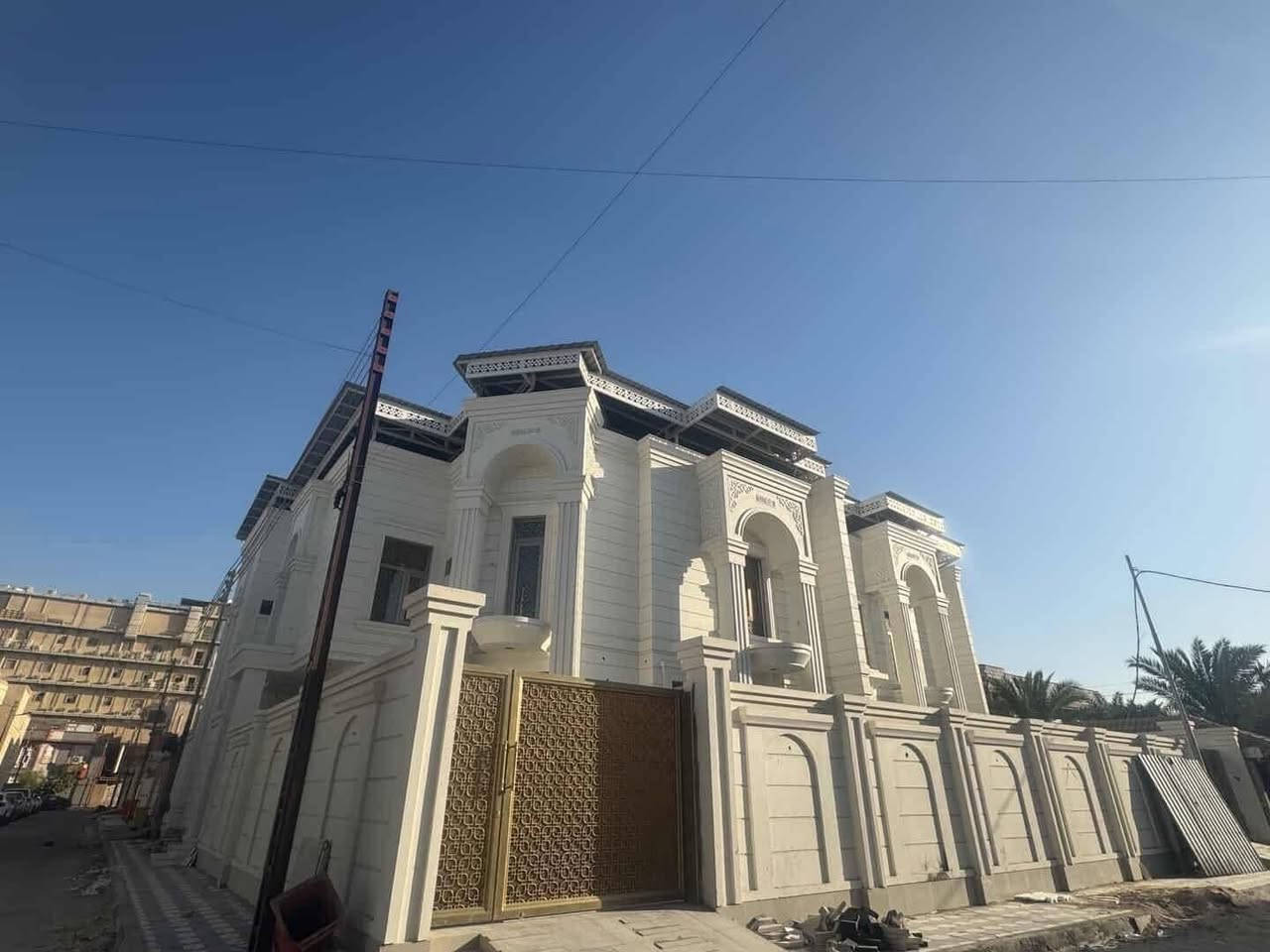 كادر ابو يوسف للاصباغ والديكور يحول بيتك الى لوحة فنية اتصل لاتتردد ***********
خبرة تلامس الجدران وابداع يصنع الفرق
ثقة عملائنا هي شهادتنا الاولى 
اصباغ داخلية وخارجية بجودة عالية 
لدينا كادر متخصص واعمال درجة اولى  ومن اجود انواع المعاجين والاصباغ من ماركات اوربية واجنبية ودقة بلتنفيذ وسرعة بلأداء اعمالنا داخل محافظة البصرة 
نستخدم افضل انواع المواد مقاومة للعفن والرطوبة وصديقة للبيئة 
صبغ واجهات منازل 
تصليح منازل قديمة 
اصباغ منازل داخلية 
مستعدون لصبغ الدور والمباني والمجمعات السكنية والمدارس وغيرها 
الاصباغ الديكورية والصناعية الايبوكسي 
اتصل لاتحتار 
كادر ابو يوسف للاصباغ والديكورات 
***********
