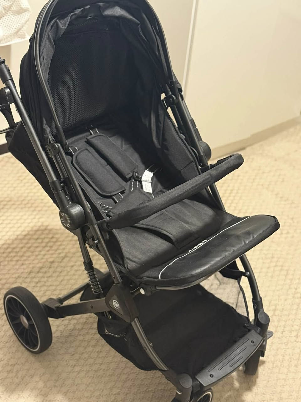 مرحبا ماميات جميلات♥️✨ 
عندي عربانة طفل من ماركة kidilo الالمانية منام وجلوس وتتغير يدتها امام وخلف مع مخزن اسفل العربانة للجنطة نظيفة كلششش  اخذتها ٨٩ورايدتها  ب٥٥


**إذا كنت صاحب هذا الإعلان وتريد حذفه لأي سبب، رجاءا أرسل رسالة إلى الدعم الفني**