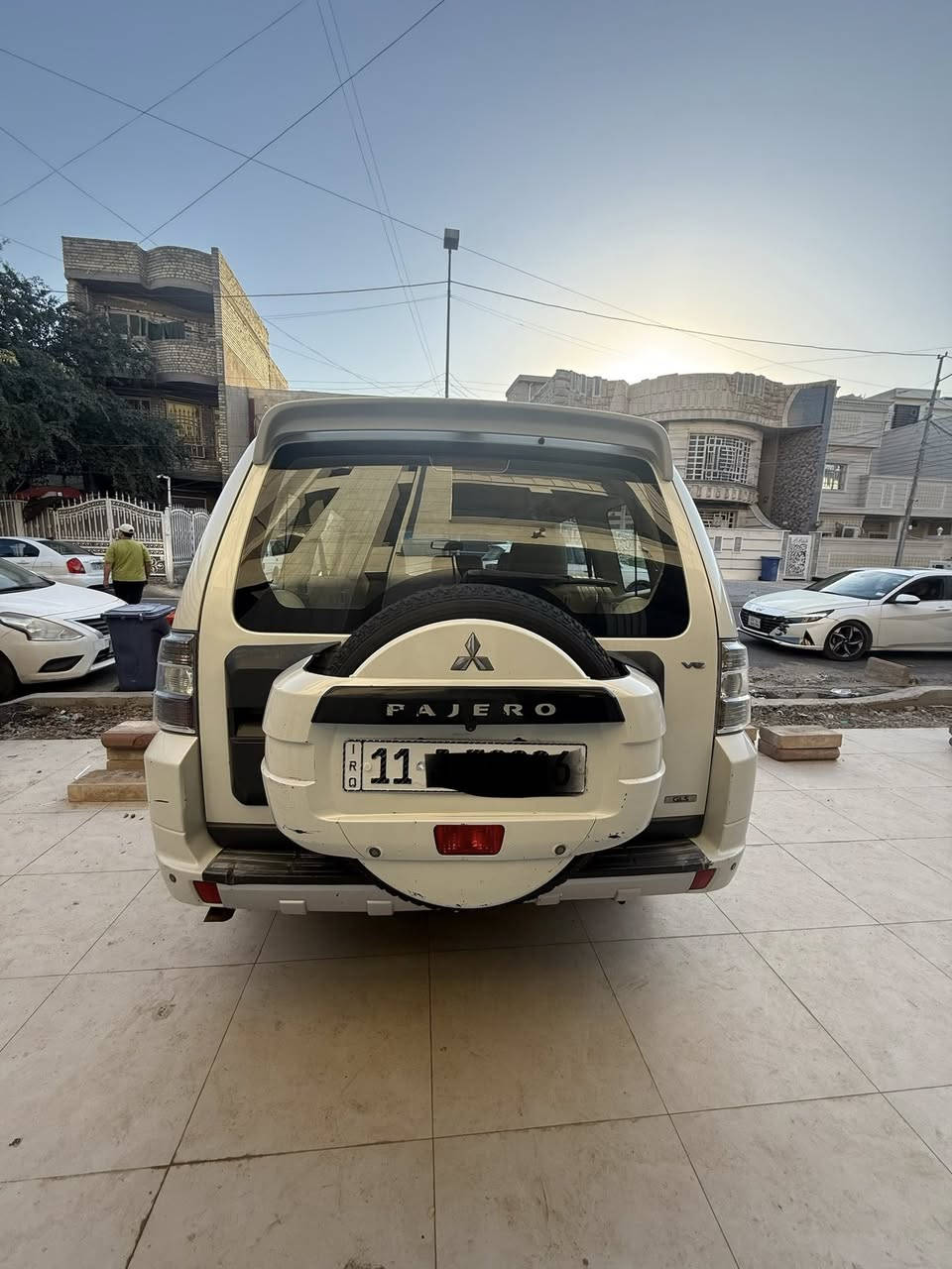 باجيرو حبتور  2010 خليجي  مكفوله من الصبغ بيه بارد صغير بالجاملغ ايمن محرك 3500  المرغوب تبريد ثلج 7 راكب دمام سلايد روف تحكمات ستيرن مانع انزلاق فول للأخير  حبتور رقم بغداد الجديد بسمي السعر 137$ وبيه مجال رقم الهاتف *********** مكاني بغداد شارع فلسطين
