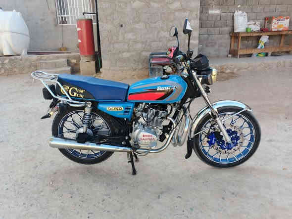 للبيع ايراني 2024 بدون اوراق موطور حال نضيف سعره 760 وبي مجال مكان حديثه بروانه ***********
