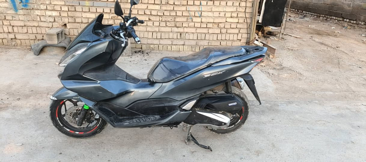 السلام عليكم بي سي اكس الجزء الرابع حساسات كلها شغاله دراجه كفاله عامه معروضه ب ب 17 وبيها مجال بغداد***********
