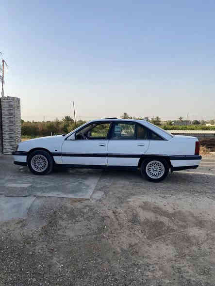 السلام عليكم 
وميكاء موديل 92رقم صلاح الدين مشروح وطني دولي 
كير ومحرك بشرط كير وتماتيك 
محرك 20 
صدر امامي وخلفي 70بل 100
تايرات  باتري جديد 
كهربائية كله شغاله 
سقف سليت 
شاشه لايت زنون 
السعر 33وبيها مجال 
المكان سامراء ناحيت المعتصم 
***********
