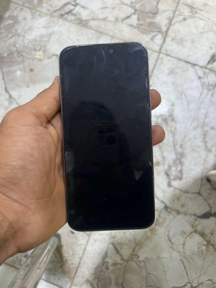 آيفون ١٥ برو ماكس 
شرق اوسط 
ذاكره ٢٥٦ 
بطاريه ٨٦
جهاز وتر بروف 
بدون ملحقات 
السعر ١٠٥٠  بي مجال 
مكان ديالى بعقوبه 
الرقم ***********

