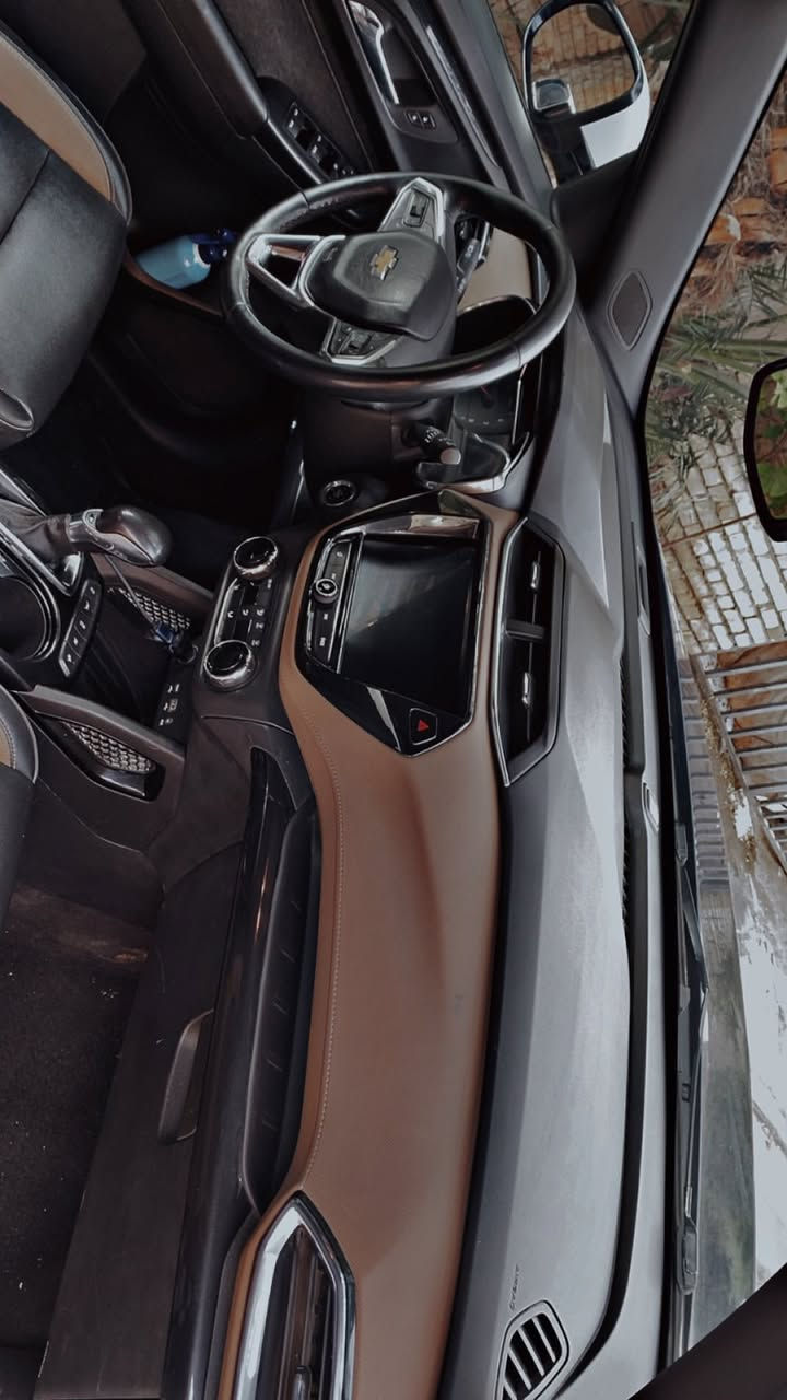 السلام عليكم سيارة تريل بلايزر موديل 2022ماشية 140موصفات داخلي لونين بريك بصمة تدافةكشنات توكلار
مستعجل على البيع ظروف السعر 105ورقة للاتصال على الرقم ***********
