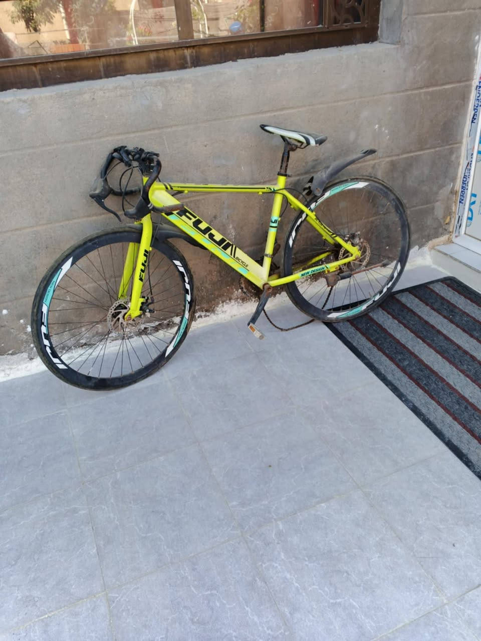 سلام عليكم  باسكل اللبيع سعر55الف وبي مجال يحتاجله زنجيل وعكرب فقط  ***********
