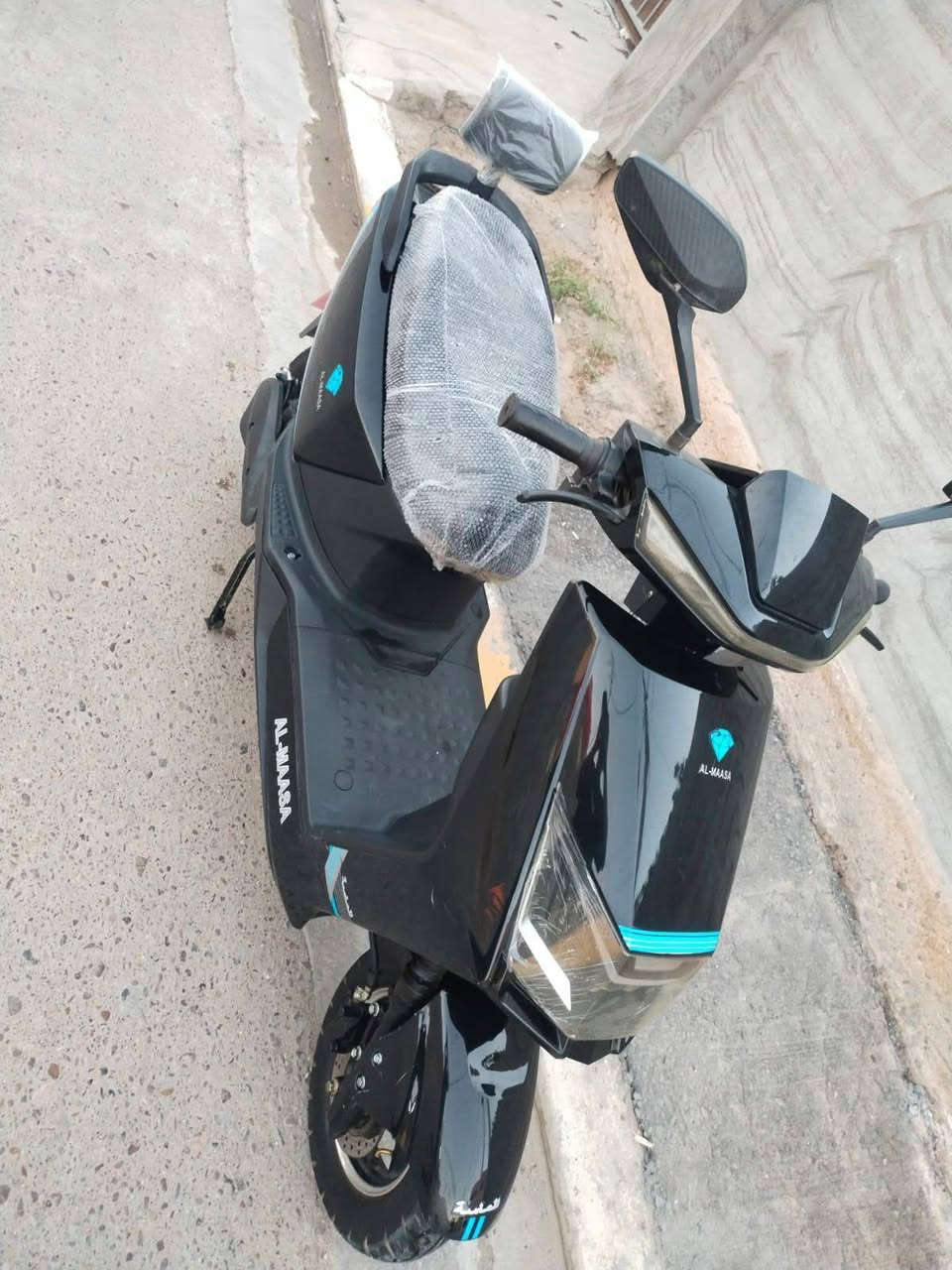 السلام عليكم ورحمة الله وبركاته سكنس فول مواصفات للبيع او مروس جبلي فقط بطاريات جدد على الفحص للستفسار على الخاص او واتس اب  ***********
