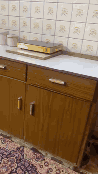 مكلف بالنشر كاونتر نظيف بسعر مناسب  07711988001