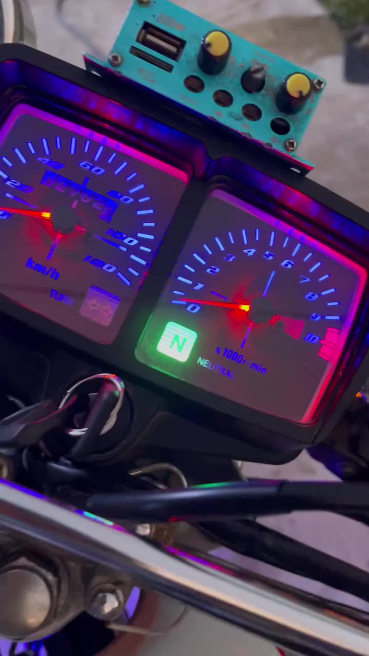 سلام عليكم دراجه تايكر موديل 21دراجه نضيفه وخير من الله اوراق مكينه ما مفتوحه كهربائيات كلهه شغاله مكاني المسيب سعر 575 وبيهه مجال  اتصال ***********
