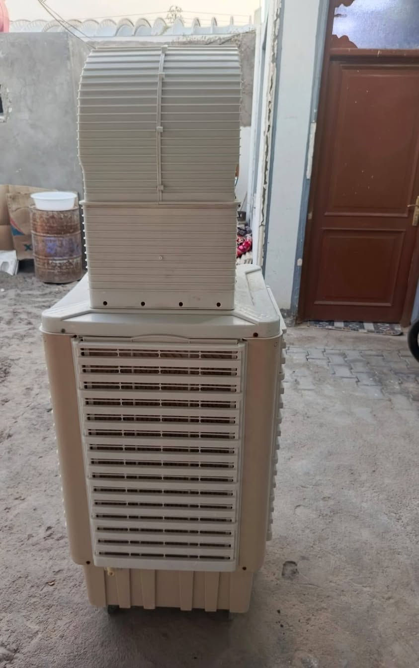 مبردة نوع newal اصلي الباب الاول للبيع اريدهة ب300 مستخدمة موسم واحد حجم 60 ماطور نحاس مشروط قوة دفع وبرودة 12 متر مجربة حقيقي حوض ماء كبير تجي تجربهة وتشوفهة بعينك بالشغل والبرودة وعمل الواتر بم وماطور التقسيم كاملة مكملة سبب البيع ماعندي مكان ألهة.


**إذا كنت صاحب هذا الإعلان وتريد حذفه لأي سبب، رجاءا أرسل رسالة إلى الدعم الفني**
