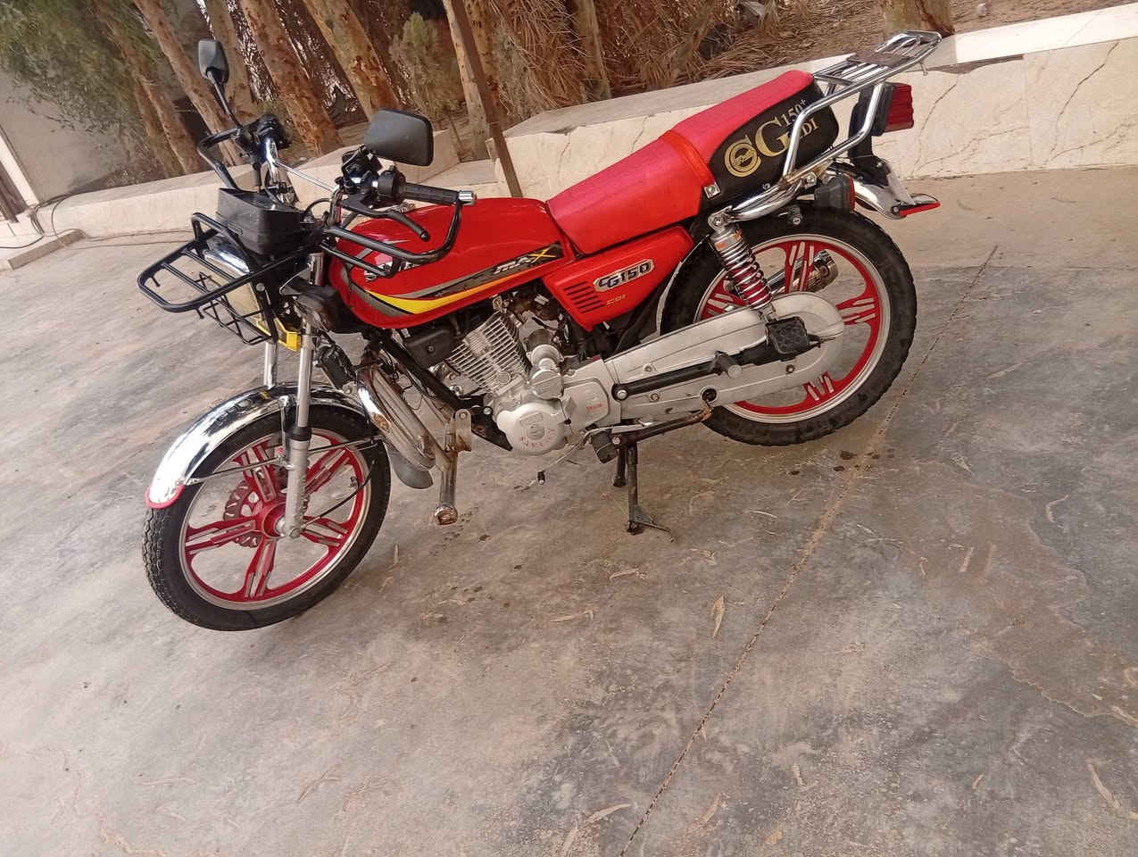 للبيع موطور 22 محرك 150 او مراوس حسب 
***********
