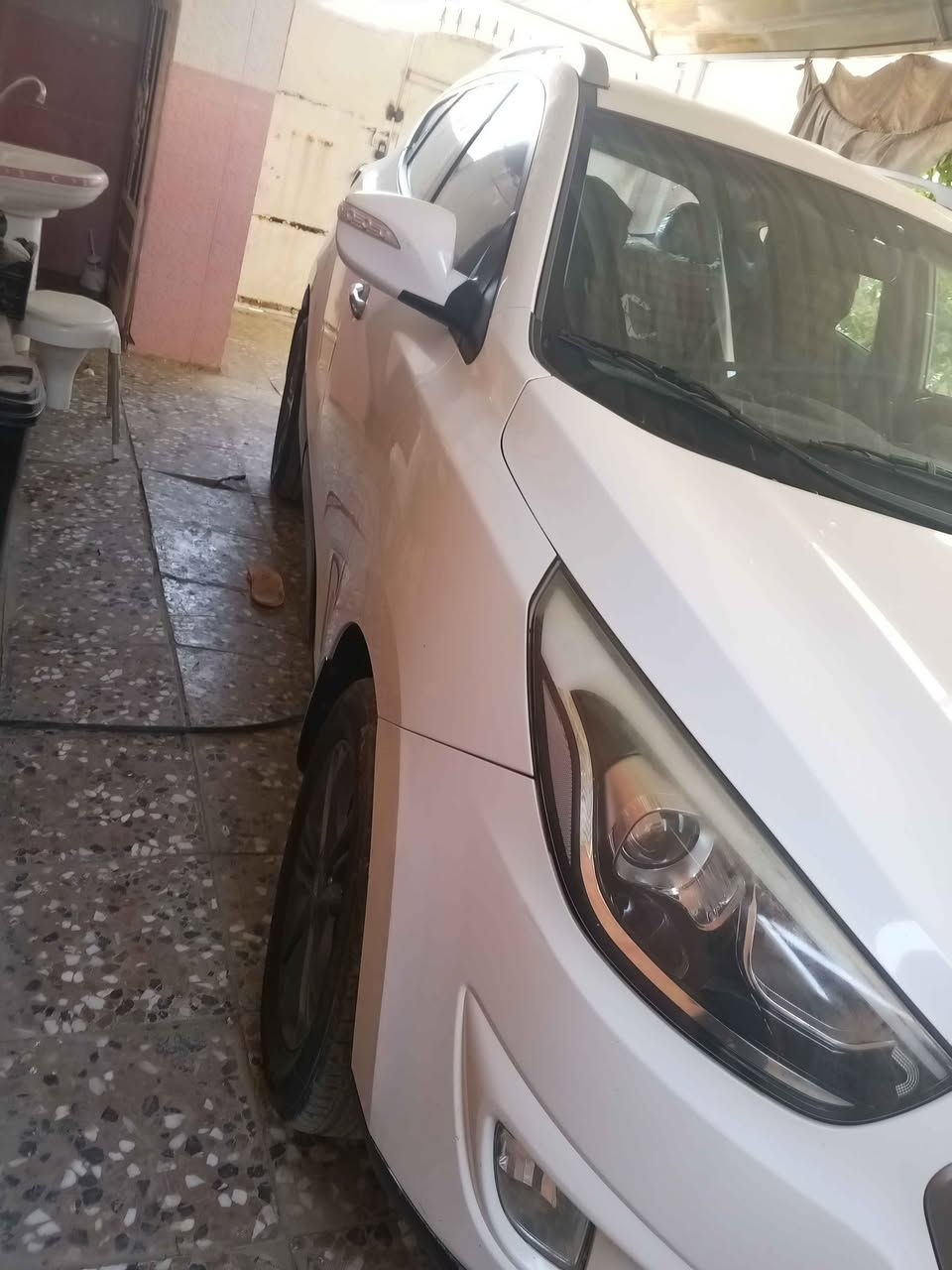 ‎سياره توسان 2015خليجي بيه بابين صبغ رقمه بابل بسمي 140ورقه وبيها مجال التواصل على الرقم ***********‎ Singapore
