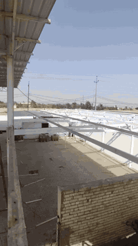 جميع الأعمال الهندسيه والحداده شغل درجه اولئ مكانه بلنحف وشغل جميع المحافظات عماريات وجملوناتض١ كيسبان وكرفانات اي شي يخص والحداده نتشغله بيبان وشبابيك حسب الطلب عنوان المحل عامود 130 شارع كربلاء  سكوف مال سطح جميع القياسات 200 او 400 كل القياسات أرقام الهاتف***********//***********)
