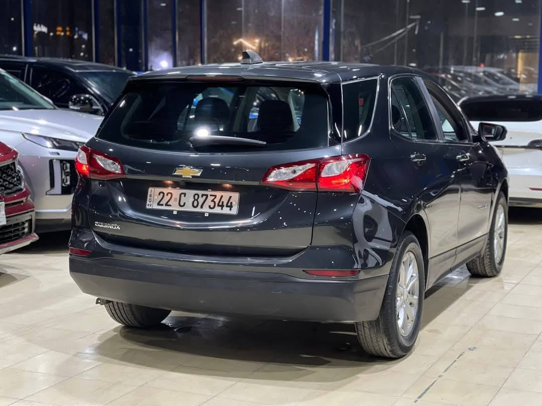 #شيفرولية #ايكونكس موديل 2021
#الضرر :  طخات بسيطة جاملغات امامية+ جاملغ امامي
#الرقم : أربيل الرقم الحديث
#الايرباكات : بدون ضرر ايرباك

#المواصفات :

▪️السيارة: شيفرولية ايكونكس LT لون رصاصي
▪️الموديل: 2021
▪️المحرك: 1.5L توربو (اربعة سلندر)
▪️العداد: 51 الف ميل حقيقي
▪️حجم الويل: ويل كب حجم 17 مع طقم تايرات بحالة ممتازة
▪️رادار امامي مانع تصادم
▪️كامرة خلفية دوارة اصل
▪️حساسات خلفية اصل
▪️لايتات اصفر عالي وناصي مع حاجب LED
▪️بصمات عدد 4 للابواب مع بصمة جنطة وبصمة تشغيل وتشغيل عن بعد 
▪️كشنات السيارة مخمل اسود
▪️تحكم فول كهرباء لكرسي السائق
▪️شاشة الدشبول كبيرة للتحكم بايعازات السيارة
▪️تبريد قطعتين امامي وخلفي
▪️سايد بريك دكمة
▪️سستم صوت 
▪️تحكم ستيرن جهتين بلوتوث وحاكية وكروس سرعة وتحكم صوت 
▪️نظام ABS مانع انزلاق

السعر المطلوب 145 ورقة مع المجال البسيط 
 
الاتصال على : ***********
ملاحظة-- السيارة معروضة في النجف المدينة المائية
معرض سما دبي
