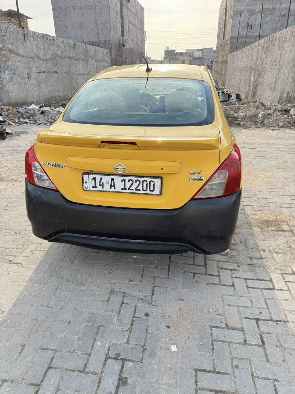 السلام عليكم نيسان فيرسه موديل 2018 السياره جاهزه محرك و كير وحداده تبريد كله      جديد شاشه كامره السياره صفره خصوصي رقم بصره حره حادث بل منشور السعر 74 العنوان البصره شط العرب ***********
