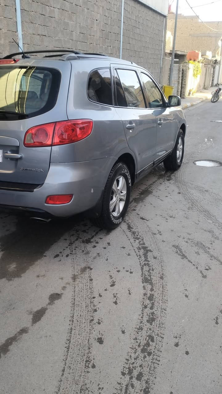 سنتافي امريكي 2007 فول عدا البصمه مصبوغة حزام اثر جراد تخم تاير جديد تبريد ثلج باتري جديد سيارة جاهزه مال بيت رقم واسط بسمي *********** السعر 110 وبيها مجال للطيبين
