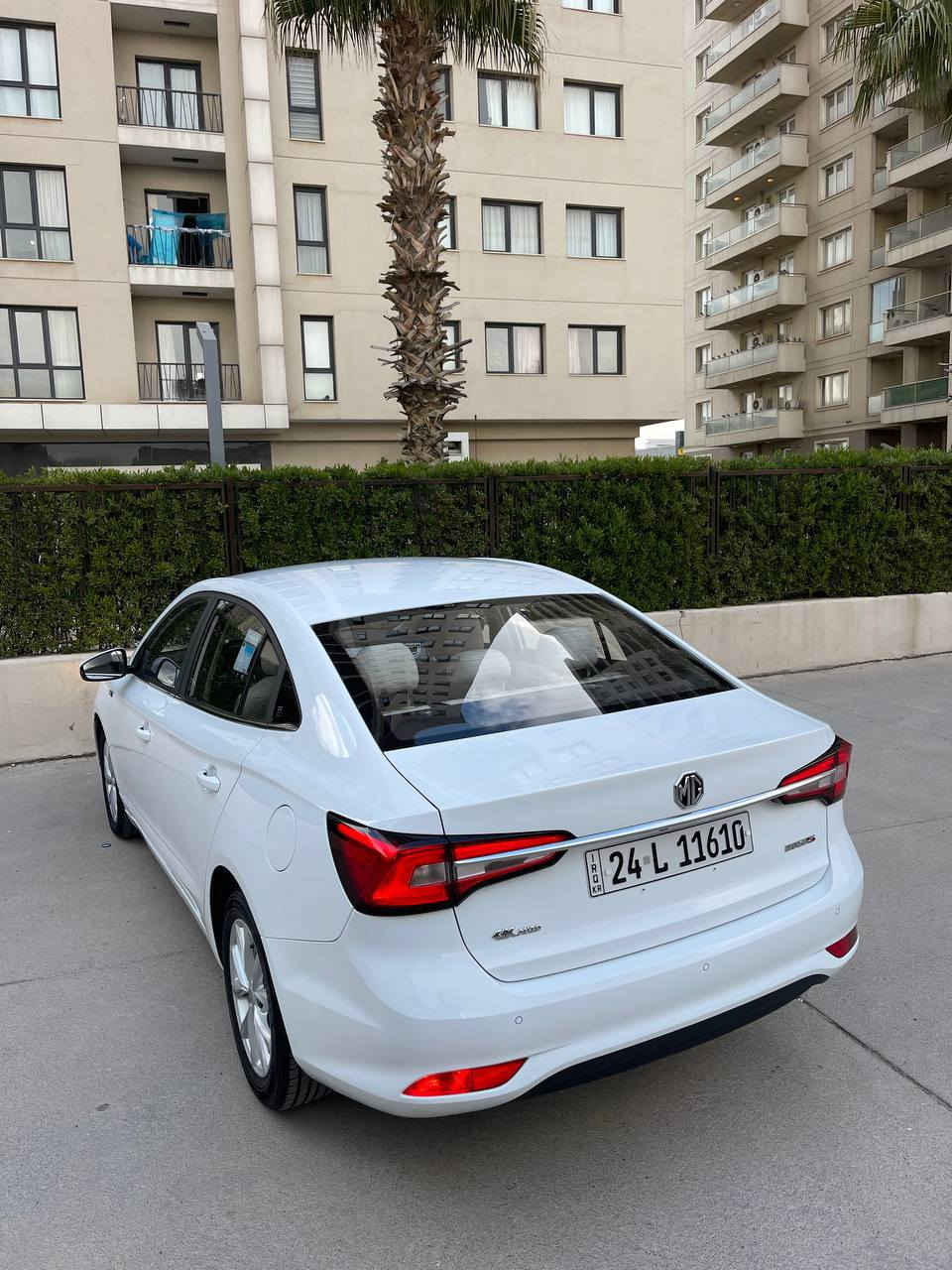 السلام عليكم ورحمة الله🙏
امجي 5 للبيع 👍
موديل : 2024 
ماشيه : 45 الف km 
سيارة ضماان شركة MG )) 
مواصفات كومفورت (النصف فول) 
شاشة _ كامرة _ تحكمات ستيرن _ كروز سرعه _ حساسات خلفيه _ داخل بيجي _ مري كهرب _ بصمة تشغيل)
سياره بيها باب النفر صبغ فقط مال قشط ❗
مكاان السياره موصل _ اربيل 
السعرر 98 بلاش وبيها مجال 
*********** يوجد واتس اب
