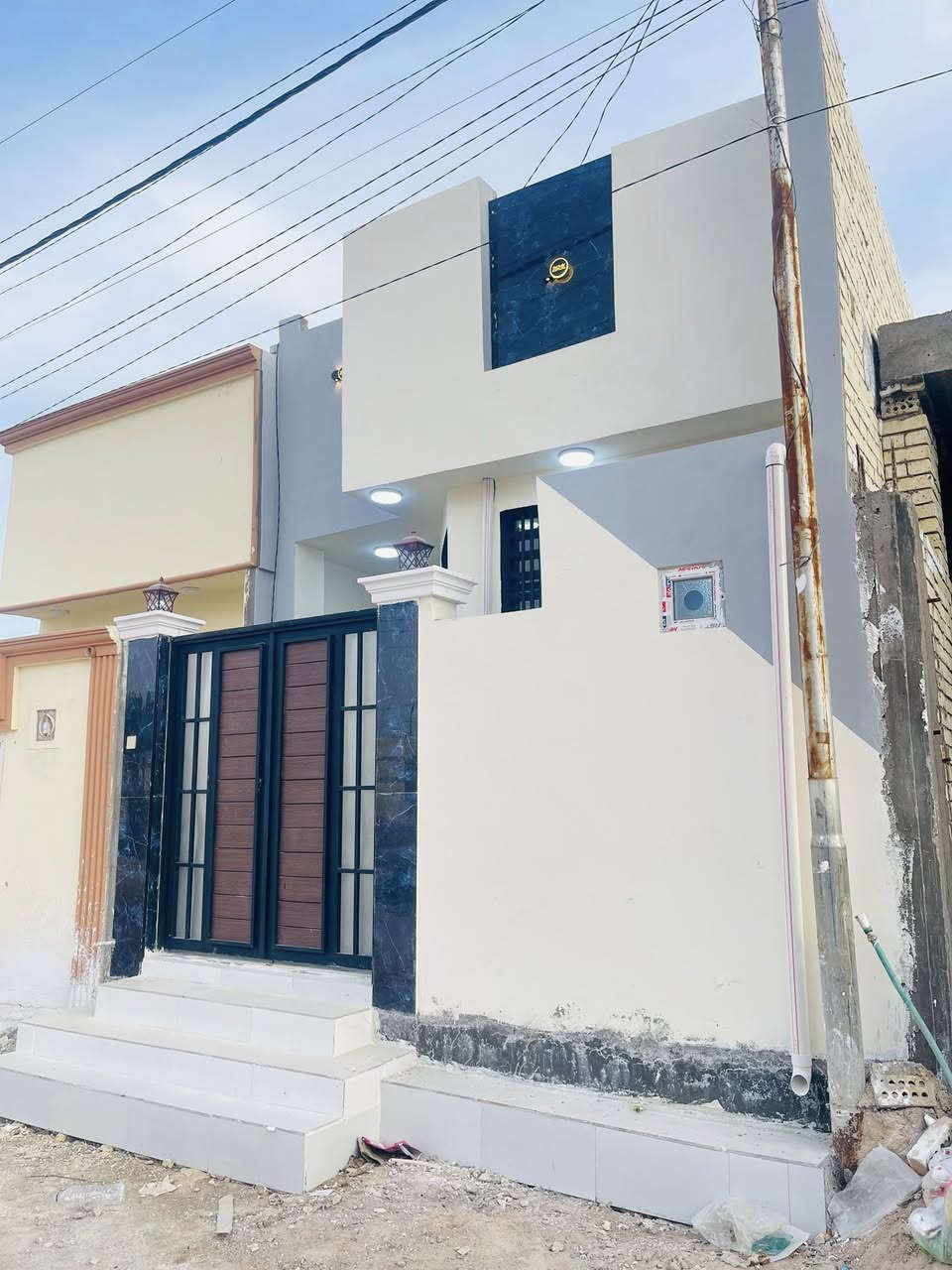 سلام 🙋‍♂️ 

#دار_مساحه_١٠٠_م مربعه

طابو زراعي سند ٢٥ صرف

النجف #ملحق ميسان خلف سكله الكرعاوي 
السعر ٤٧ مع المجال 
بناء ممتاز 
بناء ممتاز 

درجه اولى ) 
 ***********
