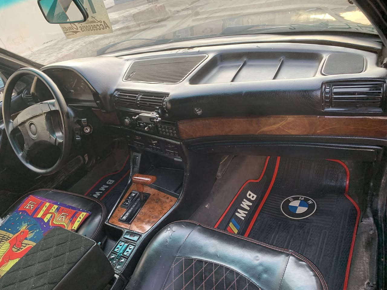 السلام وعليكم اخوان سياره BMW موديل 93 شرط التحويل كير توماتيك سياره كامله السعر 40 مكان موصل ايسر للاستفسار ***********
***********
