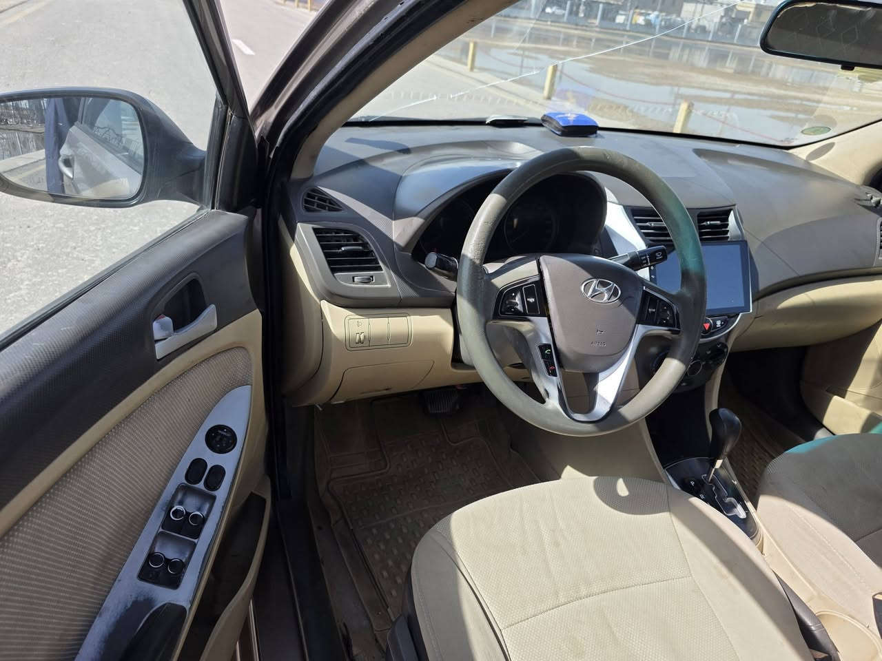 اكسنت مديل ١٣ خليجي مكفوله من الضربه وتبدل جاهزه من كلشي مابيهه اي نقص محرك وكير وحداده  محرك ١٦٠٠ دوش رقم جديد سنويه جديده هاتف 📱 *********** عنوان بصرة  سعر ٧٠
