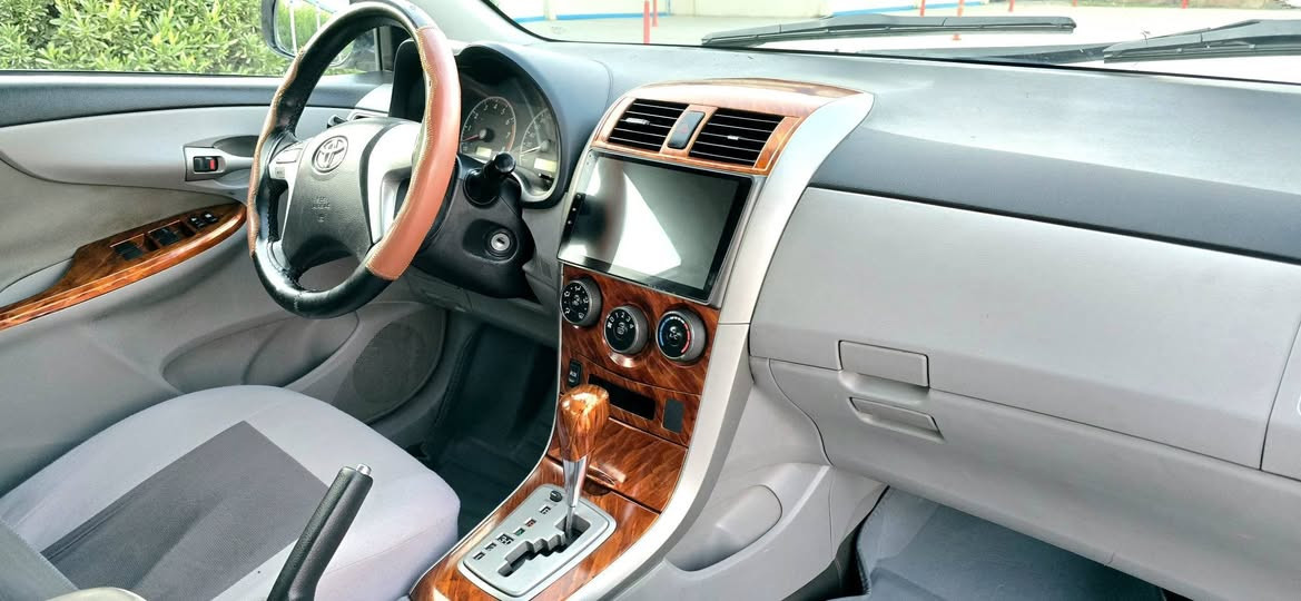 کورولا خلیجی 2013
تۆماتیک و ناو فۆرمیگا ، محرک گەورەی بیلاد  گێڕو مەکینە نەکراوەتەوە، سەنەوی و ڕەقەم 2030 
سەیارەکە هیچ زەربەیەکی نیە حیزام بۆیاخە لە بەر کاڵ بونەوە بە شەرت 
نرخی 107 گەڵاو مامەڵە
***********

مودیل 2013 
محرک کبیر 1800بلادی مگفول
سیارە جاهز سنویە و رقم جدید 2030
صبخ حزام للجمالیە بدون ضربە بشرط تحویل و غرامە 
سعر 107 و بیها مجال
*********** كالار, السليمانية
