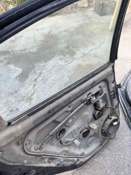 بابين خلفي + بطانه لون اسود الجام شغال والماطور شغال تفحص وتاخذ شغالات للاستفسار ***********
