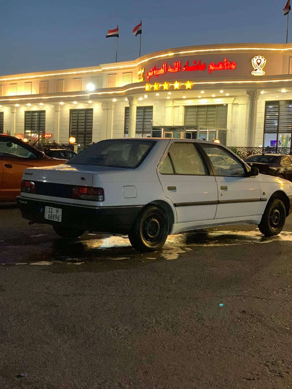 السلام بيجوروى موديل ٩رقم بغداد مكفولة كفالة عامة من الصبغ والبارد ماشية ٩٠الف مانقصهة اي شي والصورتحكم العنوان بغداد الشعب شارع الصحة ***********ابومصطفى
