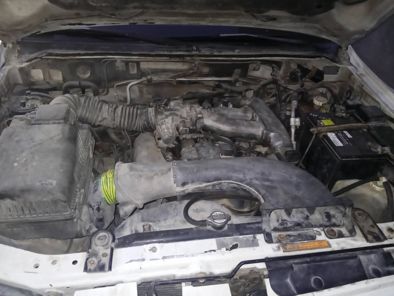 سلام عليكم 
سياره باجيرو 
سياره مكينه بطه 3000
مديل 2006
سياره كامله 
تبريد +ددفئه شغال
تصال *********** 
العنوان بصره قضاء المدينه
