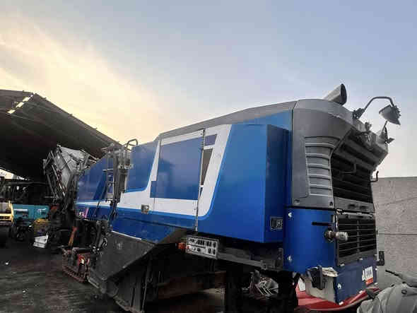 ✔️شركة علي عيدان 

دخول جديد الى العراق 

قاشطة ويرتكن 

الحجم / 210i 

الموديل / 2015 

الحاله / نظافه 90‎%‎ 

ساعات العمل / 5340 ساعه 

📍 العنوان / بغداد - النهظه - شارع شركة الضلال 
📞***********
